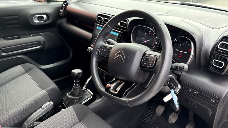 Citroen C3 Aircross 1.2 PureTech 110 Shine 5dr Petrol Hatchback